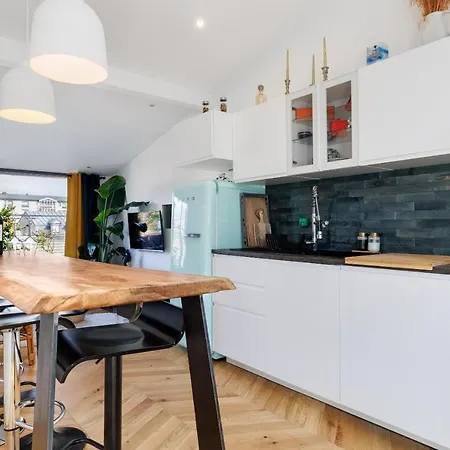 Loft Contemporain A 2 Pas Du Centre
